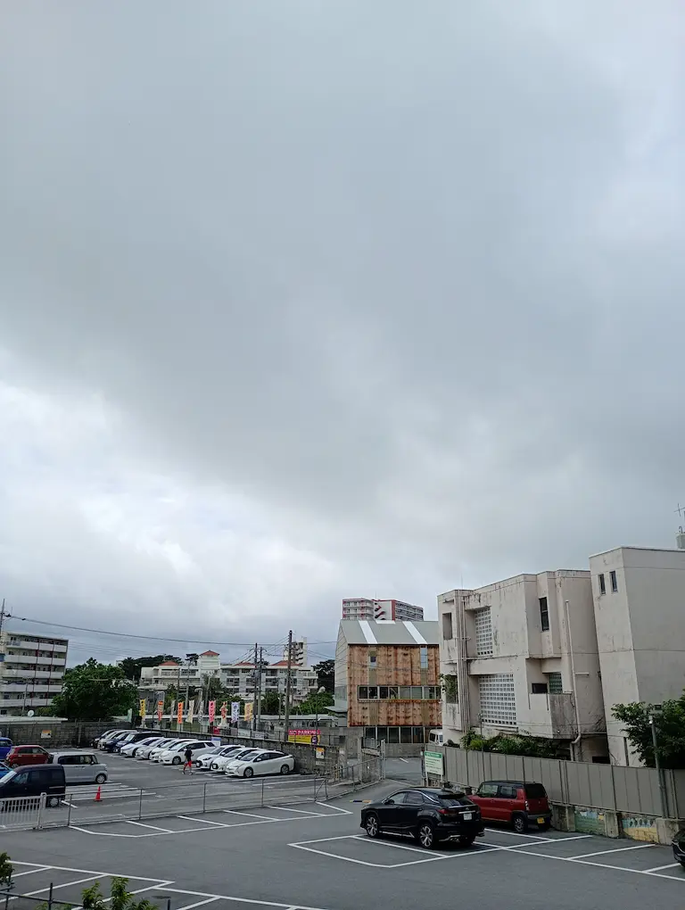 沖縄の朝の天気2