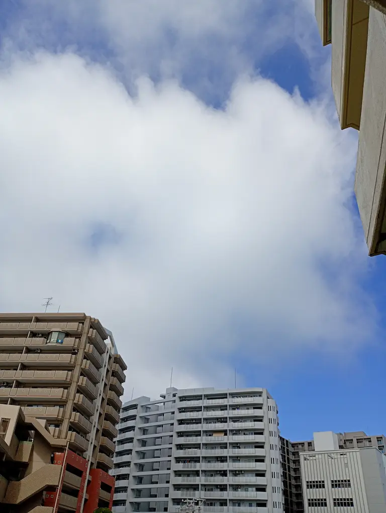 浦添・港川の朝の風景です。