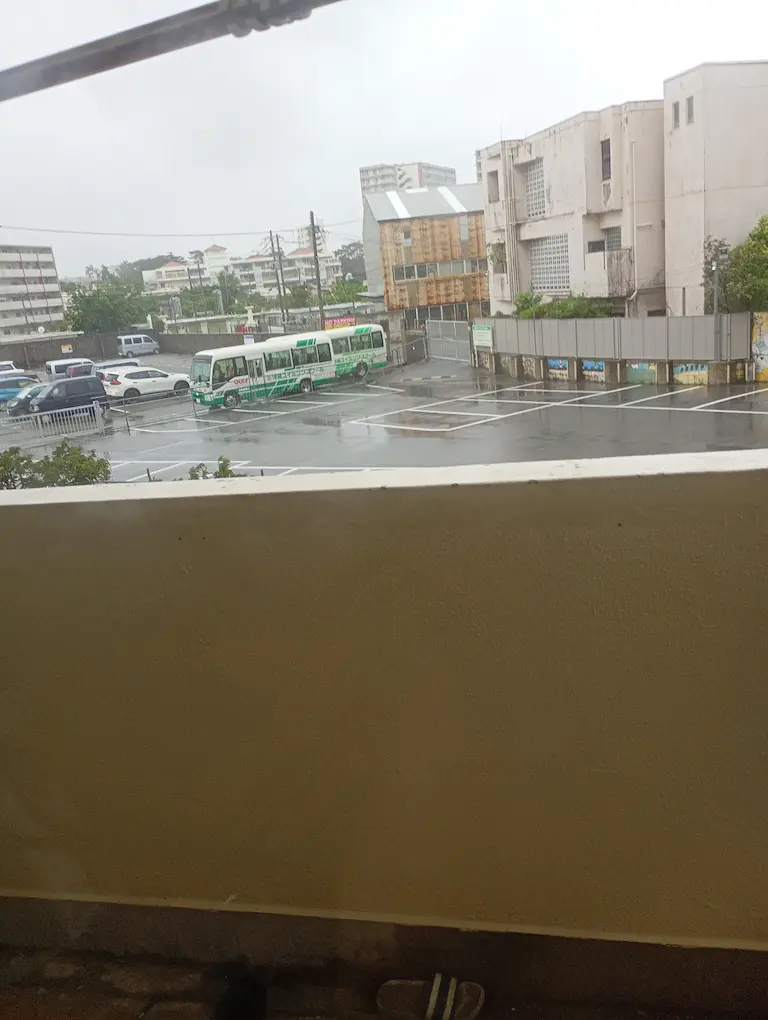 台風の朝1