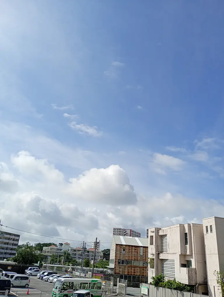 港川の朝2